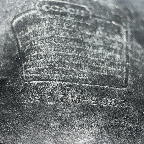 Vintage Metropolis Coach Purse - Picture 16 of 16